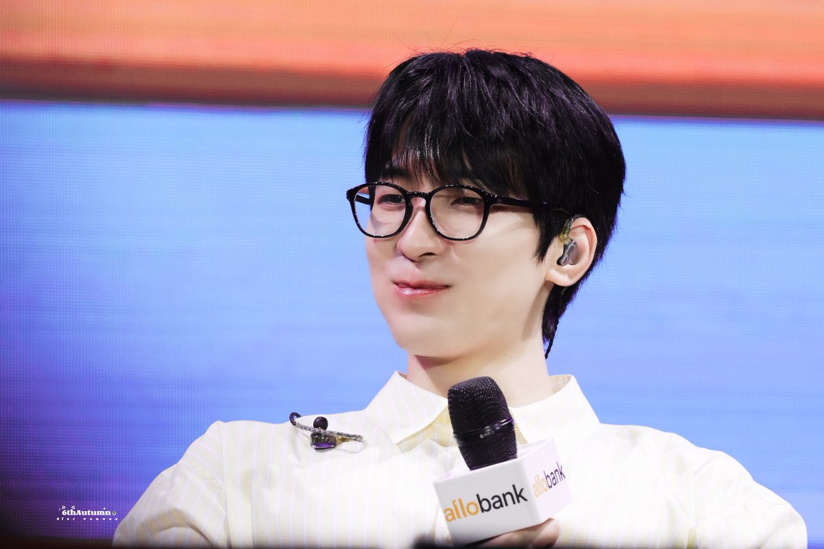 6thAutumnn's tweet photo. 250210 allobank

😆☺️😚

#원우 #전원우 #WONWOO #ウォヌ
#세븐틴 #SEVENTEEN #全圆佑 https://t.co/CPCY3MxWxx
