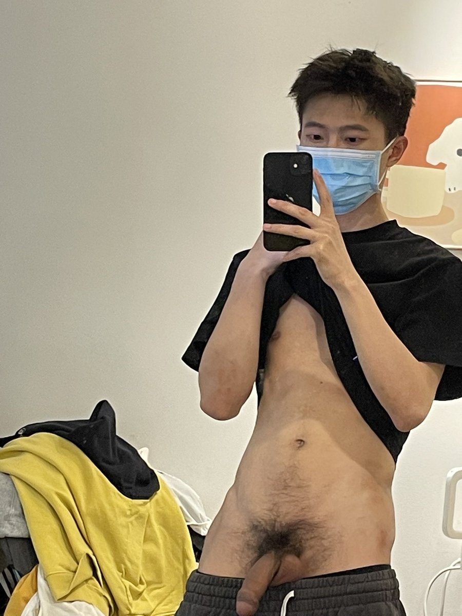 GarrettJosht's tweet photo. 想吃软还是吃硬？奶狗弟弟已经洗好澡等你了  有哥哥喜欢的可以私聊哦 看到会回 #男大 #奶狗 https://t.co/fP5TGK5txK