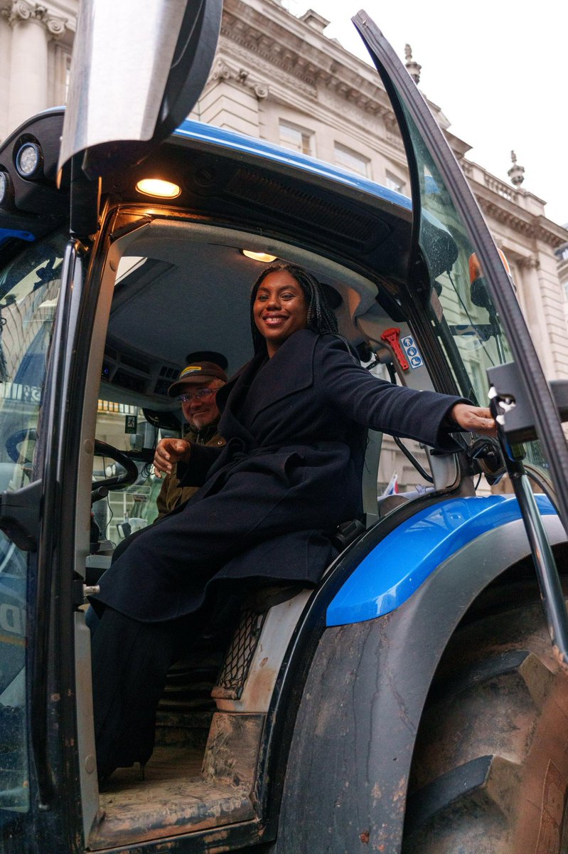 KemiBadenoch's tweet photo. Supporting farmers today at their Whitehall protest.

Labour’s Family Farms Tax is a disaster for British farming.

The Conservative Party I lead would scrap this damaging tax on our farmers. https://t.co/myWh3PBngh