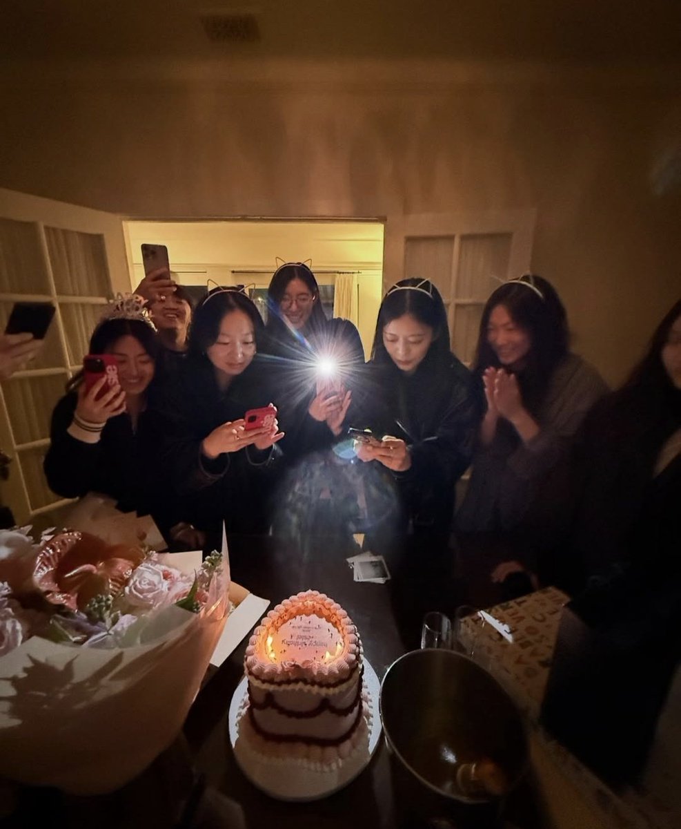 Rosé Thailand🌹 tweet media