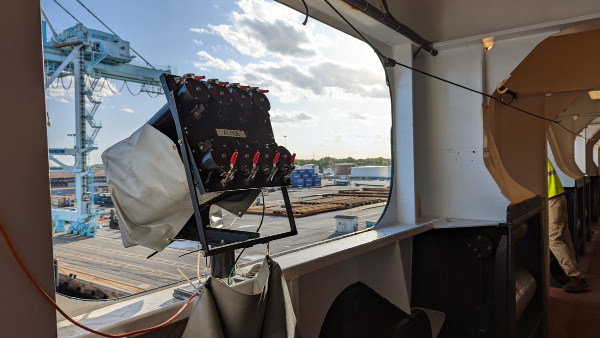 NOAA_AOML's tweet image. In honor of National Inventors' Day tomorrow, we wanted to highlight the innovation right here at AOML.
As we deploy instruments to the depths while traversing entire oceans, designing robotic arms or entire labs, our engineers design technologies to fuel our research.