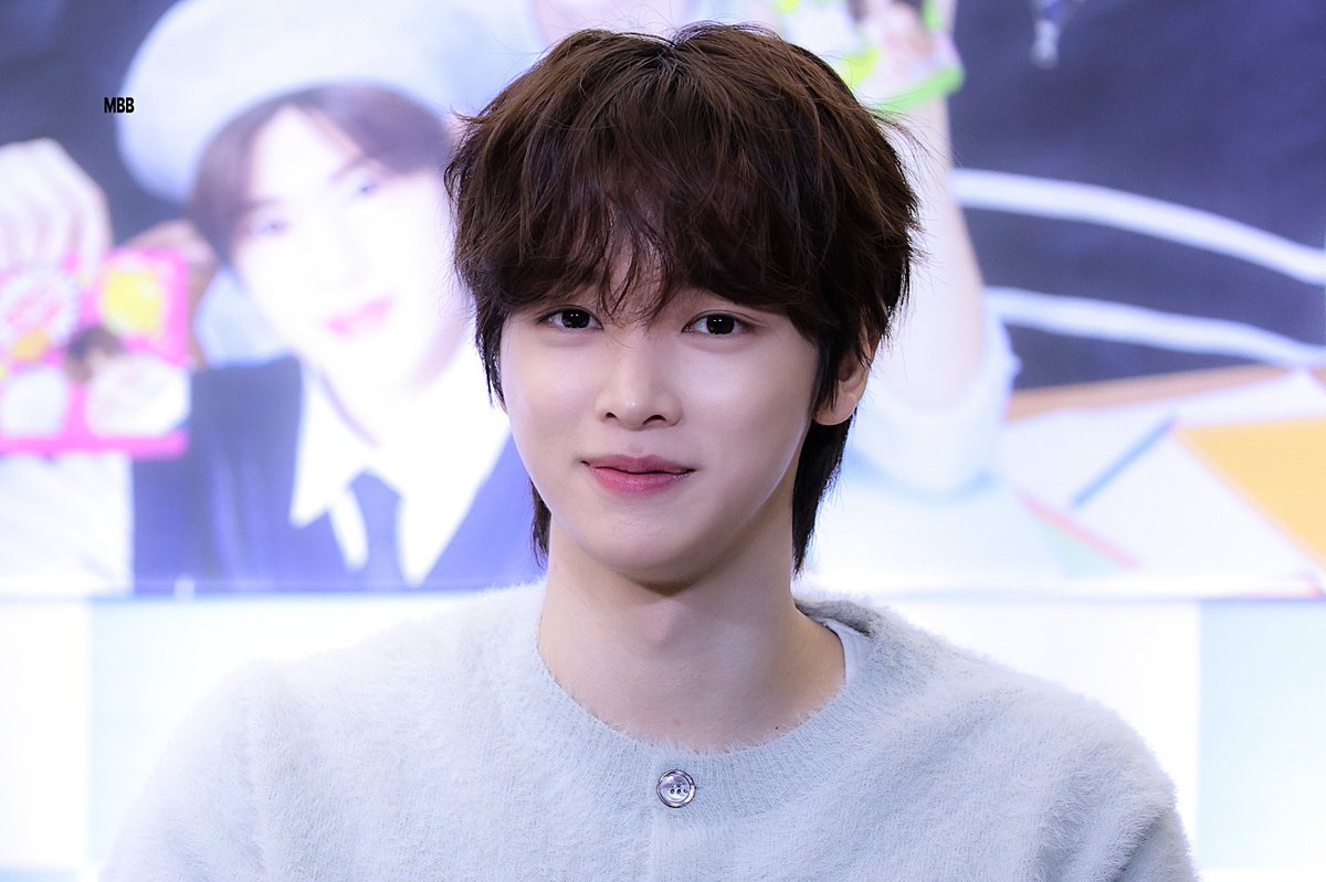 MBB_913's tweet image. 250209 박맛젤 공팬 

너에게 반했음 하고 눈 꼬옥 감더니 뿌듯한 표정 짓는거 넘 귀여워🤍

#성찬 #SUNGCHAN #ソンチャン 
#RIIZE #라이즈