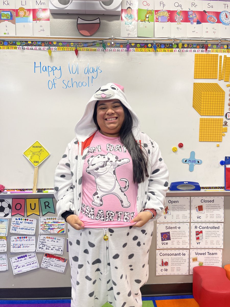 MsPowellteaches's tweet image. We are 101 days smarter today! #teacherlife #makelearningfun