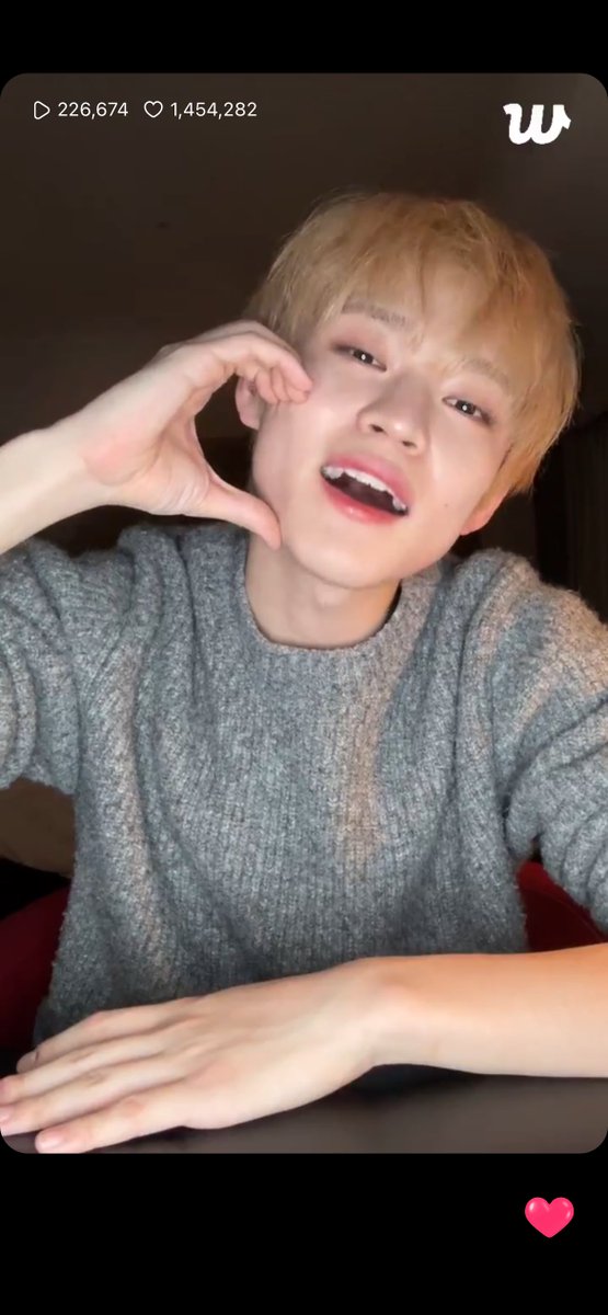 heart cheek meowmeow