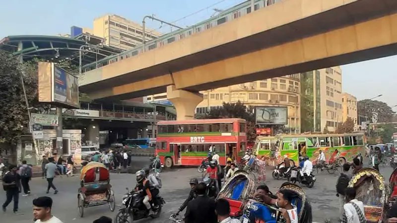 শাহবাগ ছেড়েছেন আন্দোলনকারীরা, যান চলাচল শুরু