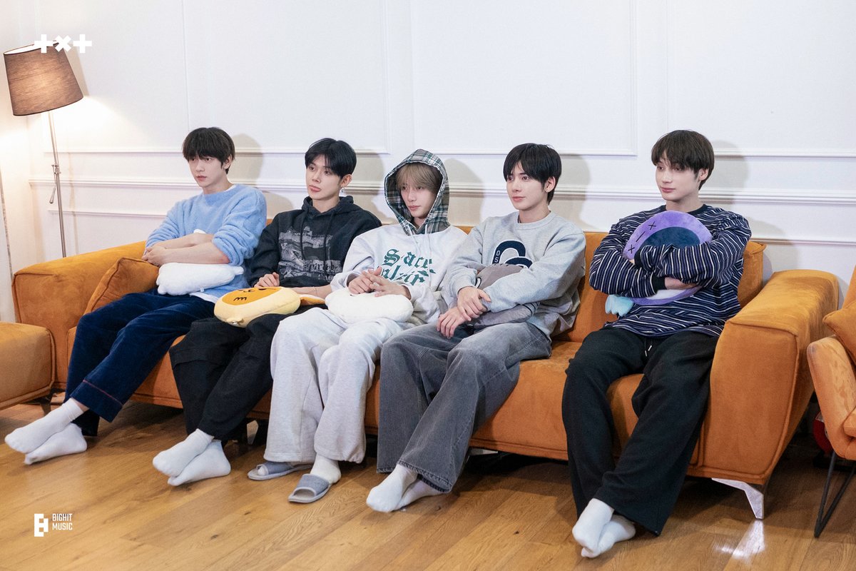 [TO DO POINT✔️]
👤: 투두 스핀 오프가 다음 주에도 있다구요?🫢
ㄴ 손 내려봐
👤: 😀😃😄😁

🔗 youtu.be/yoS8Iw30Cms

매주 월요일 오후 9시⏰ TO DO 에서 만나요!

#투모로우바이투게더 #TOMORROW_X_TOGETHER #TXT #TODO