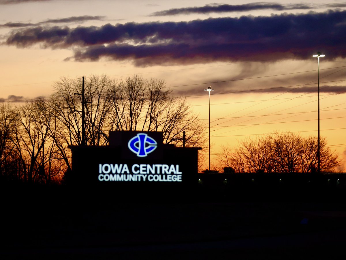 Let's have a great week #TritonNation! 🔱💙 #TritonExperience #TritonPride #BeATriton