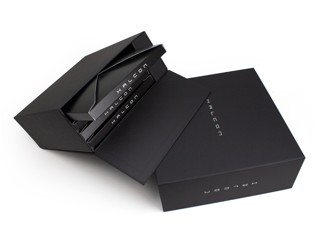 SunpackDotCom's tweet image. If you have an idea we can make it a reality. This is an example of a custom box to the T. The customer had an idea and we designed the packaging from scratch. #MagBox #magboxmonday #creativepackaging #packagingdesign #customboxes #creative #design #luxurydesigner #samplekit