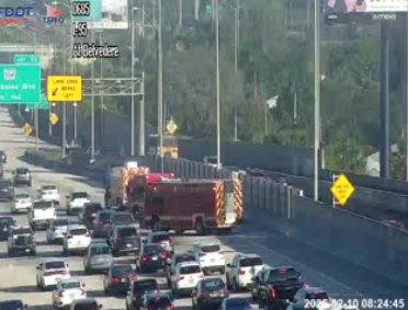 wpbf_yasmine's tweet image. 2 LANES BLOCKED: On northbound I-95 near Palm Beach Int'l. Nearly a 3-mile backup. Get off at 10th Ave. and take US-1 northbound to westbound Okeechobee Blvd. to reenter and avoid speeds as slow as 14 mph #FirstWarningTraffic @WPBF25News