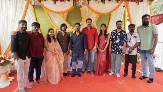 sekartweets's tweet image. .@7screenstudio commenced their next today. Starring @iamVikramPrabhu and the film’s producer Mr.Lalit Kumar ‘s son @lk_akshaykumar
#SevenScreenStudio12 . Best wishes to the entire team 

Story by @directortamil77 

#Suresh @madheshmanickam 
@justin_tunes @philoedit…