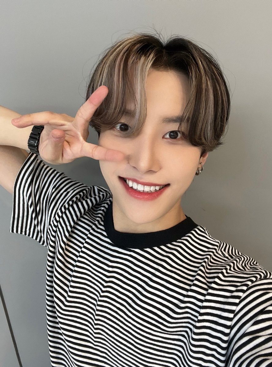 nugupromo's tweet photo. 🎂 Happy birthday to Choi In (E'LAST)!

#HAPPYCHOIINDAY @ELASTofficial https://t.co/94g6MTdfmD