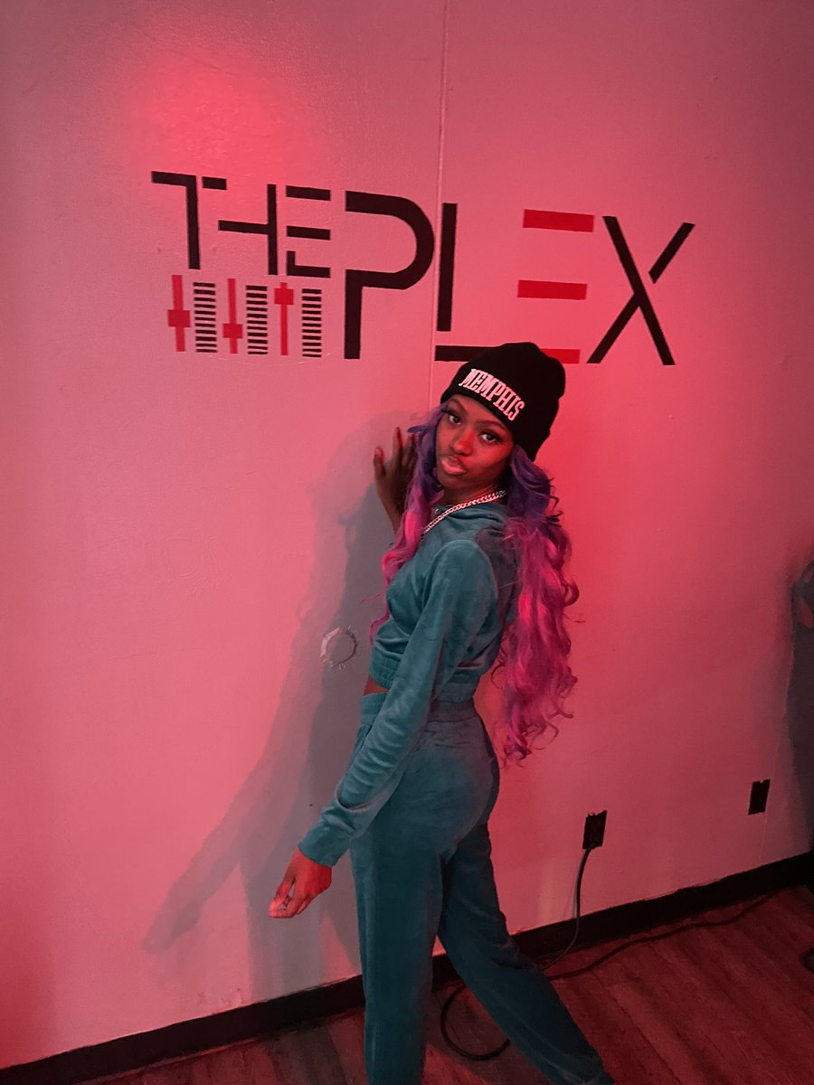 KikiMarieTV's tweet image. I definetly do expect to be chased..barefoot actually! 😘 

#memphis #Tennessee #901 #theplex #memphistn #tn #memphistennessee