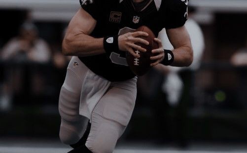 Lanesorrengail's tweet photo. 🏈 •𝕋𝕙𝕖 𝔸𝕝𝕔𝕙𝕖𝕞𝕪  [ AU • #Xadenviolet ]

Xaden Riorson, um talentoso jogador de futebol americano, precisa melhorar sua imagem para ser draftado pelo time dos sonhos. Violet Sorrengail, uma estudante exemplar, surge em sua vida para ajudá-lo a mudar sua reputação.

Ou+ https://t.co/Lg6wOgbf4M