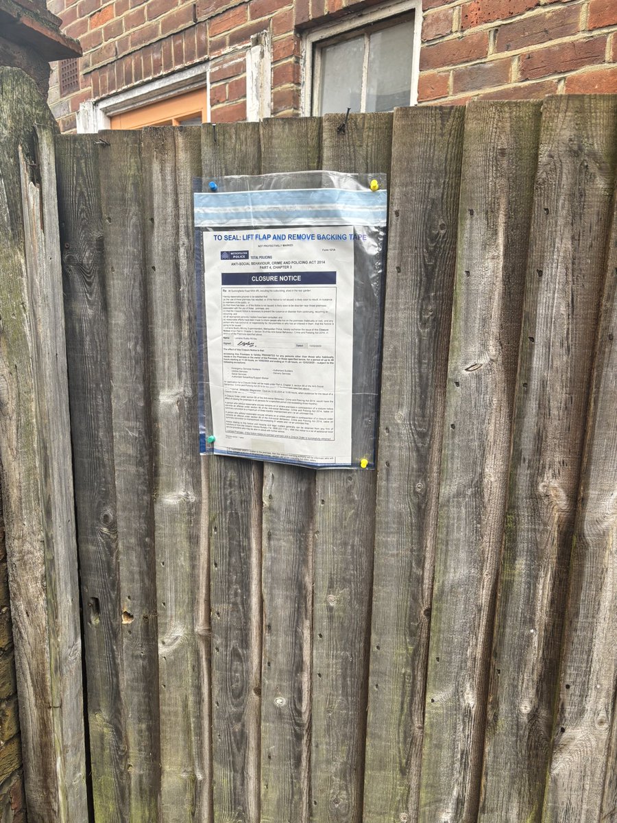 Hendon Police tweet media