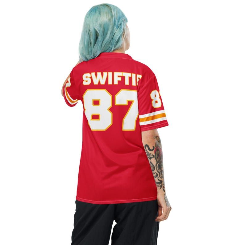 Unminced__Words's tweet image. Swiftie 87 Jersey - Etsy etsy.com/listing/183295…
Swift + Kelce = Swift 87. Our favorite player now has her own jersey. This collection is a collector’s item.
#Swift87 #Swiftie #TSwift #Swifties #taylorswift #taylornation #TravisKelce