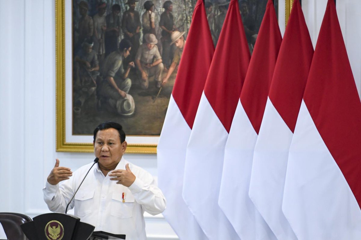 Prabowo reminds media to put ‘national interest’ first during Press Day celebration - Politics - The Jakarta Post #jakpost bit.ly/4gxUijd