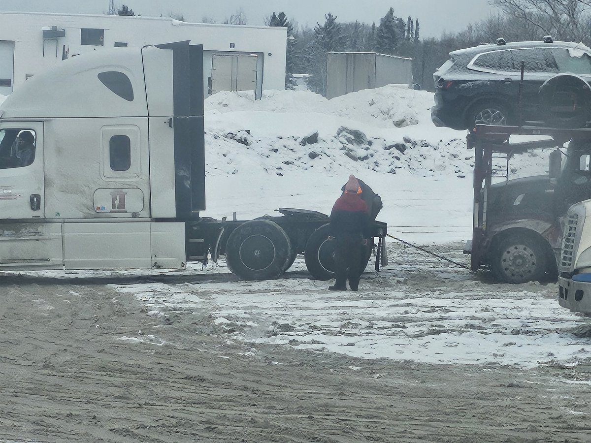 When jeets try to help other jeets get unstuck goes from one jeet trucks being stuck to two . Waiting for third jeet trucks now. . Help them ? Can't help stupid and think of the people's lives saved that these jeets are here