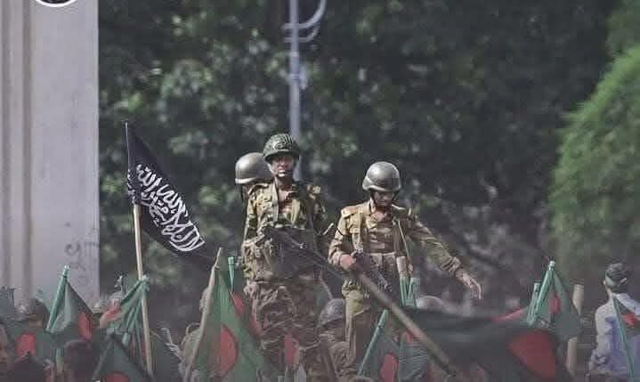 nucleus71bd's tweet photo. URGENT: Islamic militancy is rising in Bangladesh under the Army’s watch! Extremists are destroying monuments, raising the ISIS flag, and celebrating alongside military forces. The world must act before it’s too late!

#SaveBangladesh #StopTerrorism @elonmusk @TulsiGabbard https://t.co/CDJUZXgcUy