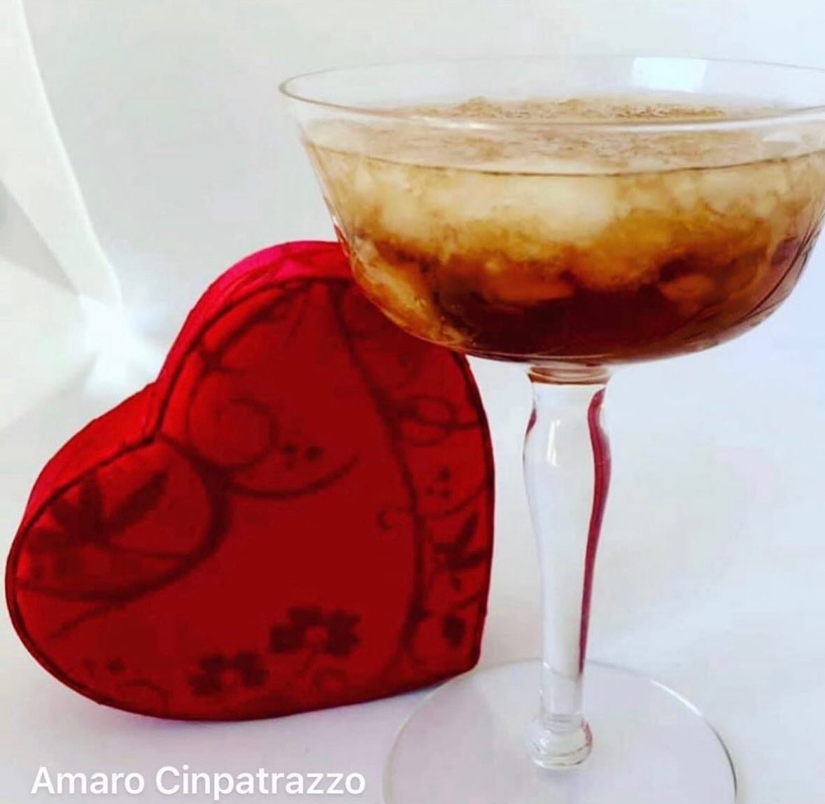 ACPRazzo's tweet image. ‘You Had Me at Amaro’ 

Mix equal parts: 
💕Amaro Cinpatrazzo 
💕Caffe Liqueur 
💕Orange Flavored Vodka
💕Vanilla Sparkling Water