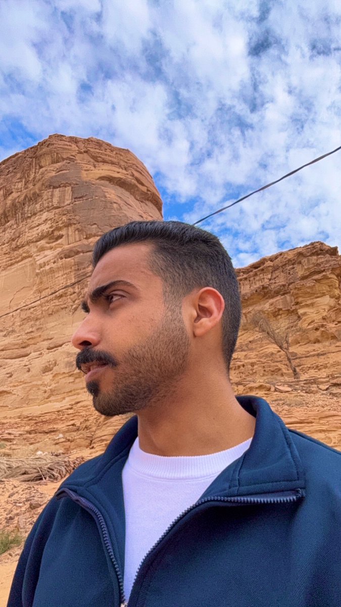 كن العيون من النظر عقبك ايتام .. 
.. وكني ماريت الا انت من يوم ريتك
