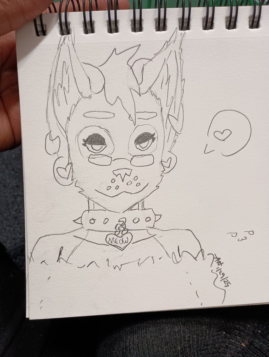 NeonKitty294's tweet photo. started drawing here n there alil more c: i miss it ^^ this is NeonKitty my first born Fursona out of 5 ive made (so far >w>) ^^; #furescent #neonkitty #neonkitty294 #fursona #furryart #furry #cat #heartgauges #sweaterweather #collar https://t.co/yDeP2o73UU