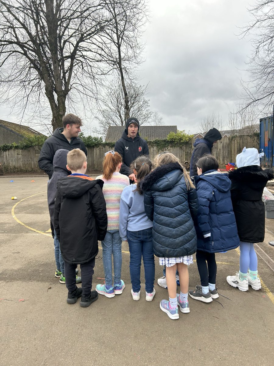 HockeyWales's tweet photo. 👏Fantastic to be at @DolauSchool on Friday for a brilliant #RR81 charity event, at which over 300 pupils took part in hockey activities to honour Rhys Rubery's life and his love for his favourite sport.

Huge diolch to Joanne Rubery and family for allowing us to support the event, as well as to the pupils and staff at Dolau Primary for organising and @SwanseaUni students who volunteered their time to help.

@SwanseaUniHC