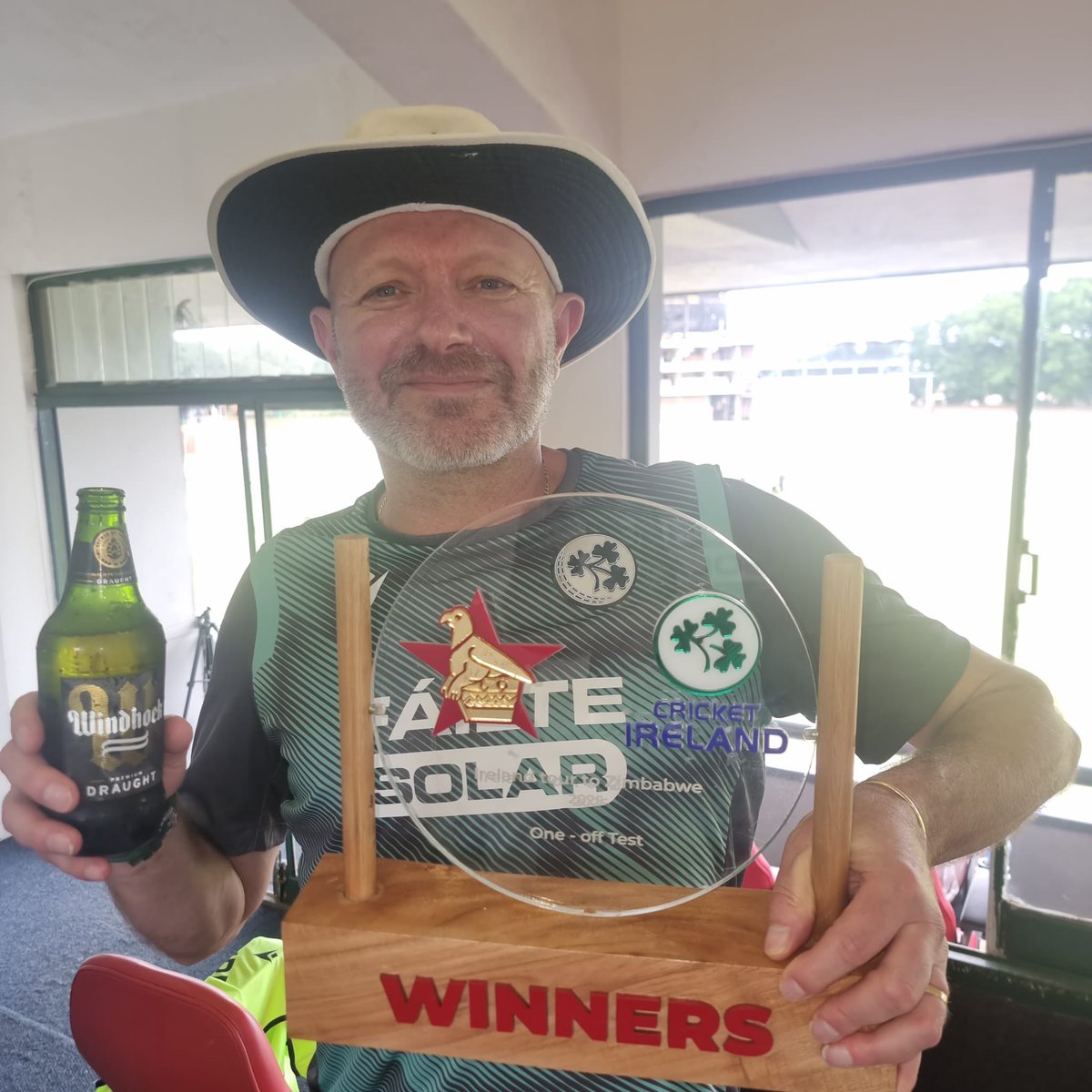 Chris Brown tweet media