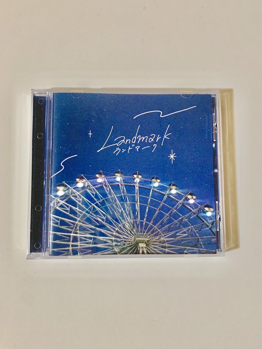 sun_bandinfo's tweet photo. 【☀️CD販売☀️】
明日はついに自主企画‼️ライブ会場にて1st mini album「Landmark」、最速販売致します！

1st mini album「Landmark」
¥1,500(in tax)

ぜひお買い求めください☀️☀️ https://t.co/3ub5BEvXd6