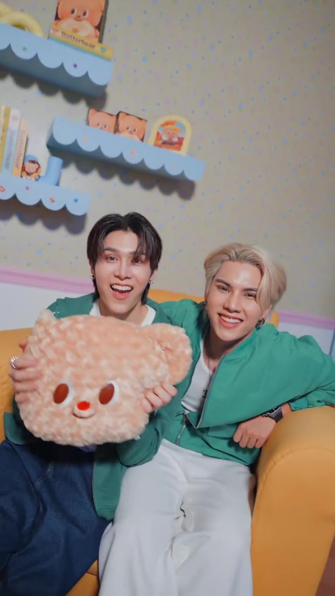 lovecutieppeat's tweet photo. Please go to IG and like, comment, share their loveliest video 🥹

🔗 https://t.co/QgSsjHItdX

#Peatwasu #FortFTS
#BUTTERYWOLD
#ทุกเสียงมีความหมาย #SMARTSOUNDBAR #AIS3BBFIBRE3 #SMARTWIRELESSMICROPHONE https://t.co/G59RdWleLj