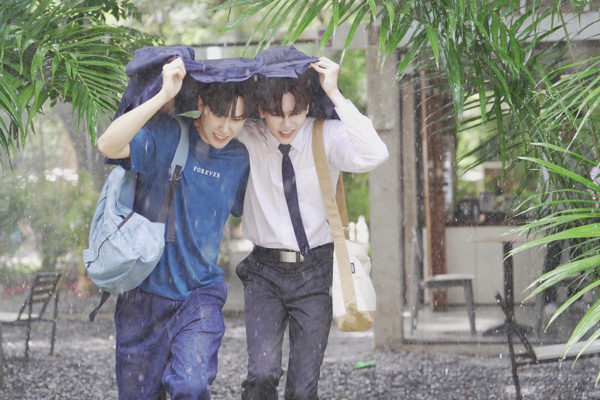 foolsunnn's tweet photo. #JuniorMark au 

"Forgive me for being too late to realize.

After all this time... It has always been you, Mark.

My sunshine. the one I've been searching for" https://t.co/ZhOhFkGgzS