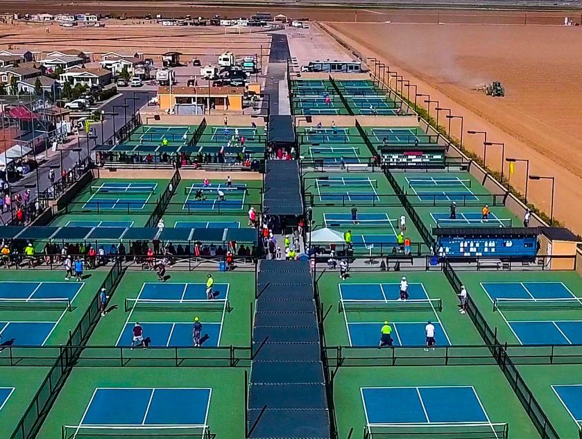 TemeculaPKLBL's tweet photo. When visiting Casa Grande, AZ check out Palm Creek pickleball a 32 court facility located in the middle of a mobile home park resort and RV park. Membership required.

1110 N Henness Rd, Casa Grande, AZ 85122

https://t.co/NdAJ2MRCg1

See you at the courts https://t.co/ASlCj8QAnw