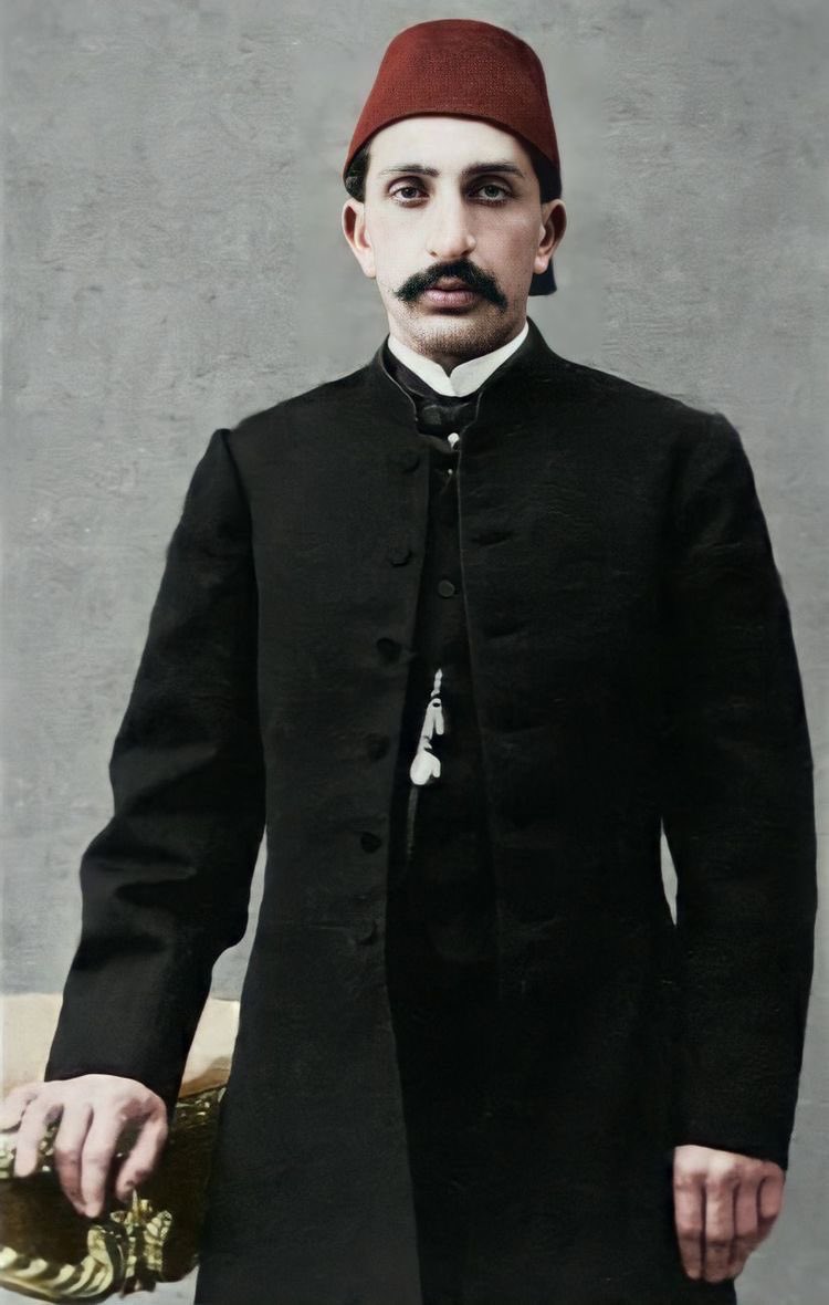 Rahmet olsun
Mekanin cennet olsun
 #AbdülhamidHan