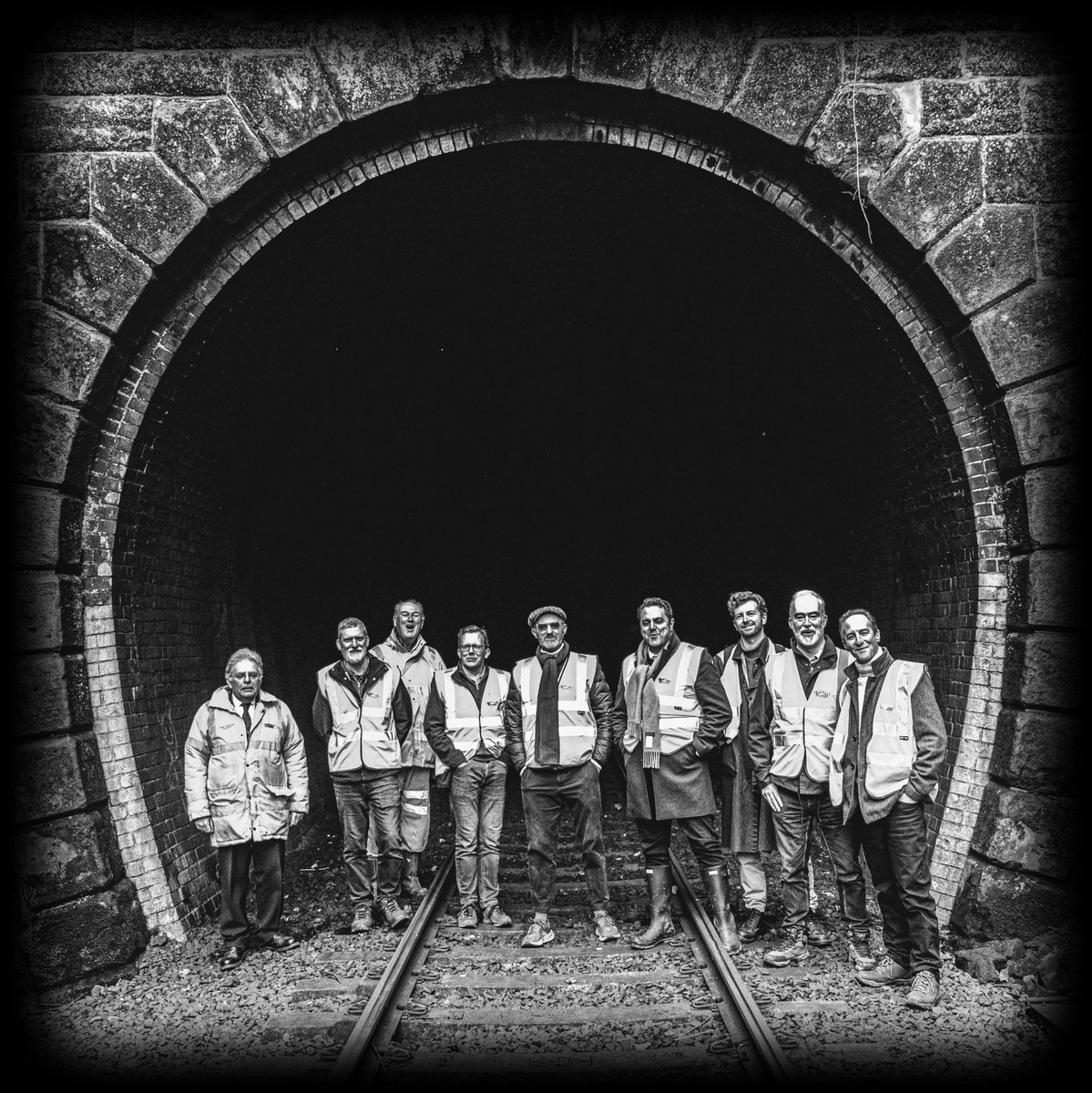 Weeping Bank tweet media