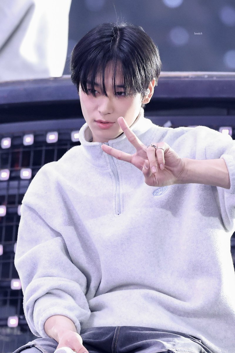 bewitch_jy's tweet photo. 250202 🥹
#더보이즈 #주연 #THEBOYZ #JUYEON https://t.co/gjryEfUNcA