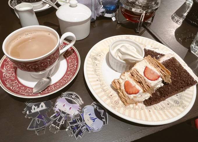 生肉とケーキにおさんぽちゃんを紹介してあげた。 