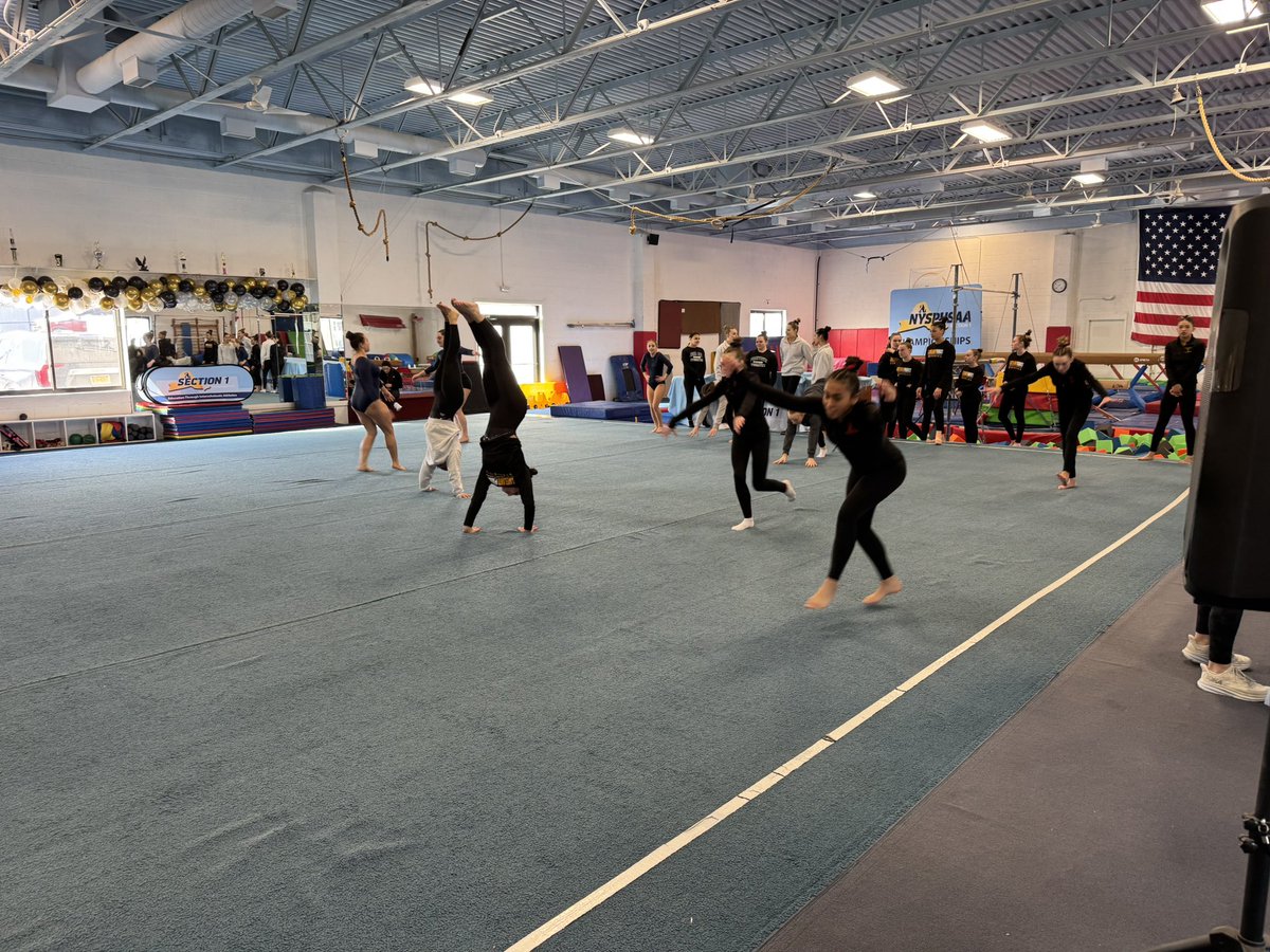 LoHud_Debbie's tweet image. Warmups are underway as the .@SecOneAthletics Gymnastics championships will be starting @ 10am here at Eclipse Gymnastics. #lohudgym 

This is the 🧵to follow