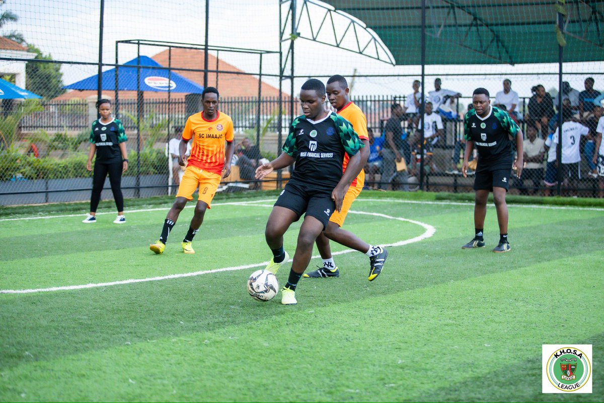 akampurira_s's tweet photo. Exercise not only changes your body, it changes your mind, mood and attitude.
Come have fun on Sundays at Kigezi High School Old Students Association (KHOSA) League every Sunday at Equinox Sports Club Nkulambiro.
#Khosaleague #Beghazi #Khs https://t.co/v37Zx8w0ld