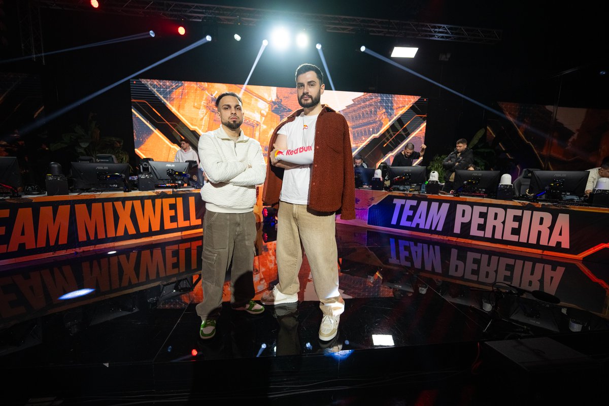 CABALesports's tweet photo. We officially opened our new TV studio with the @VALORANTes #Mixwell1v1Pereira event.

We were responsible of all the technical equipment, production and broadcasting of the event together with @Lastlap_ES

Thank you Riot Spain and Lastlap for trusting us. https://t.co/fqeqERWvTp