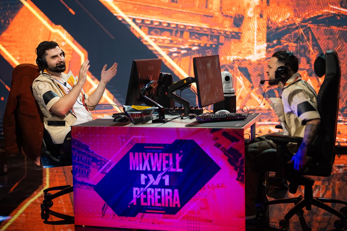 CABALesports's tweet photo. We officially opened our new TV studio with the @VALORANTes #Mixwell1v1Pereira event.

We were responsible of all the technical equipment, production and broadcasting of the event together with @Lastlap_ES

Thank you Riot Spain and Lastlap for trusting us. https://t.co/fqeqERWvTp