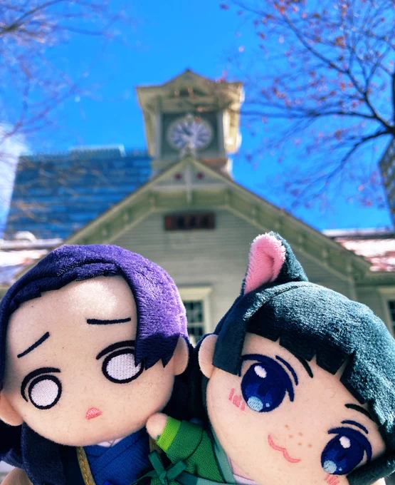北海道2日目〜!!青空の下のじんまおも素敵だった… でもじんし雪像、めちゃこっち見てくる怖い 美味しいものたくさん食べてめちゃ楽しんで大満足!!!!!!ありがとう北海道!!
