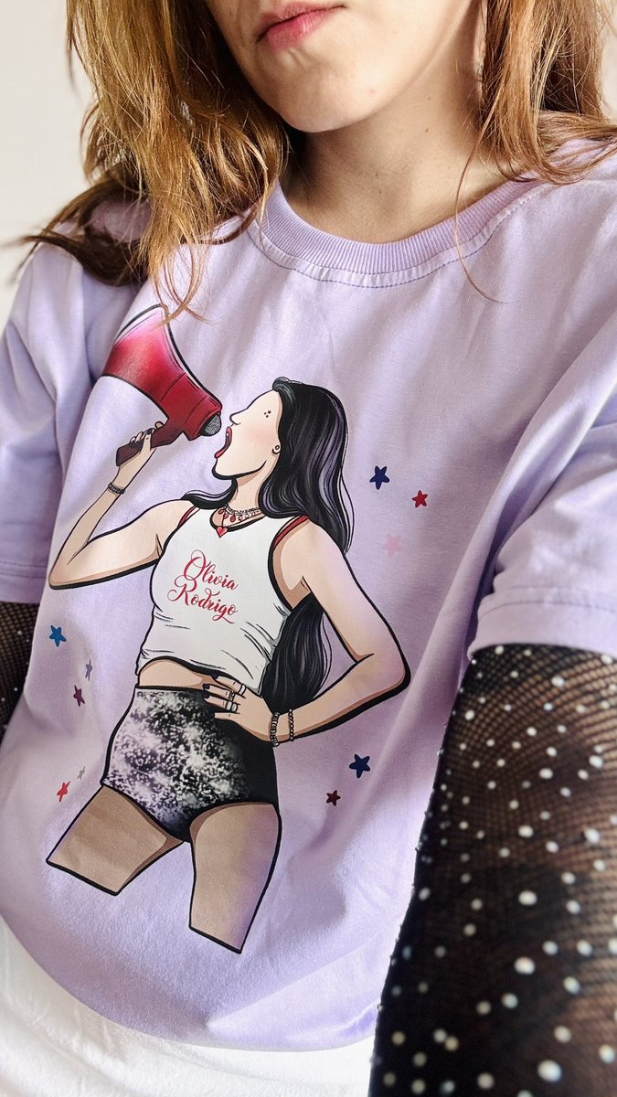 Dói, né? Saber que essas camisetas maravilhosas da Olivia Rodrigo são limitadas e se você não comprar vai ficar sem! 💜❤️‍🩹

Corre pra garantir bb:
artgabyfernandes.com.br/olivia-rodrigo