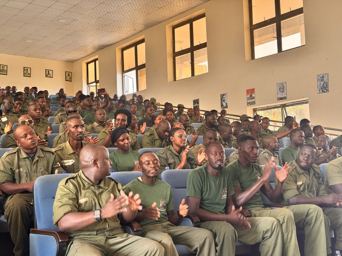 AmpaireDiana's tweet photo. Embracing patriotism, and taking leadership initiative we young people can create our own opportunities, contribute to national development, and build sustainable future.Grateful to @KagutaMuseveni for laying a great foundation for us . https://t.co/BuypgwRfwR