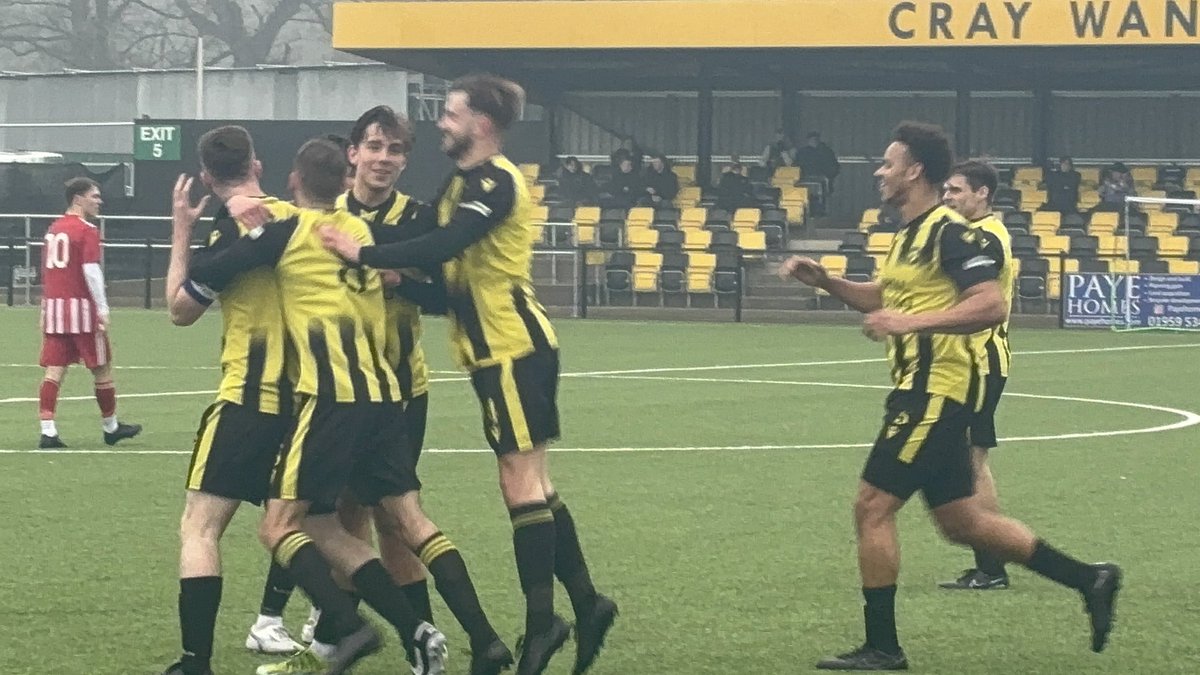 Dan Evans (@danny_evs) on Twitter photo Brilliant way to celebrate turning 18,
7-1 win and a few assists to help the team. ๐๐๐๐๐ Happy Birthday Jack
<a href="/Bexleyfc_/">Bexley Football Club ๐</a> Brilliant way to celebrate turning 18,
7-1 win and a few assists to help the team. ๐๐๐๐๐ Happy Birthday Jack
<a href="/Bexleyfc_/">Bexley Football Club ๐</a>