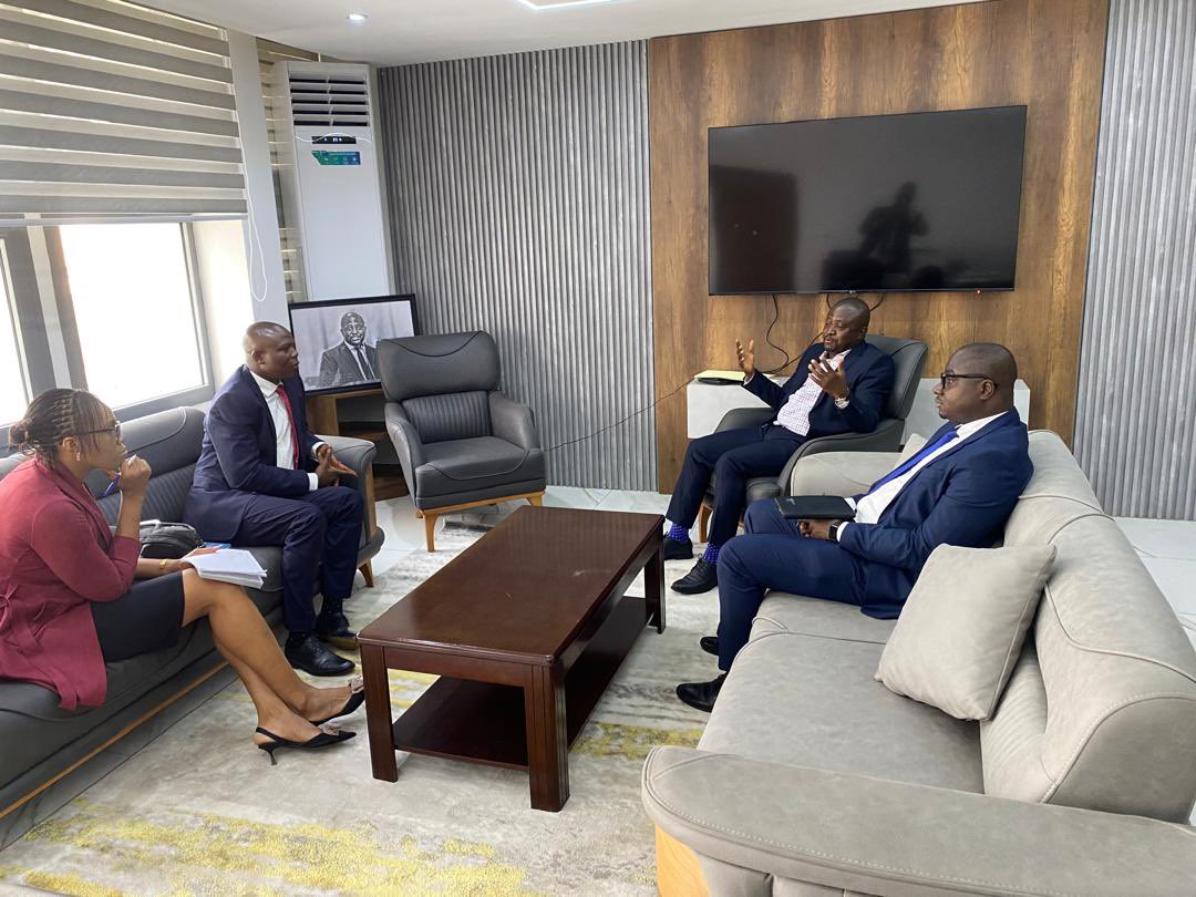 pamamoud's tweet photo. We @Int_IDEA had a productive meeting today with @sesayalpha the AG &amp; Justice Minister in furtherance of our conversation to support the implementation of the TC Recommendations under our @EUinSierraLeone funded Democracy Strengthening program @Drsharamo @Benignajimba https://t.co/nUskiQ5HD3