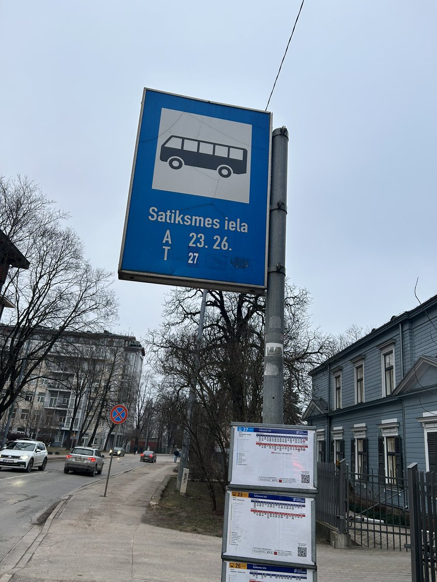 dituchka's tweet photo. @SaulesNav @Rigassatiksme_ Trīs varianti.. https://t.co/RM4QyFx365