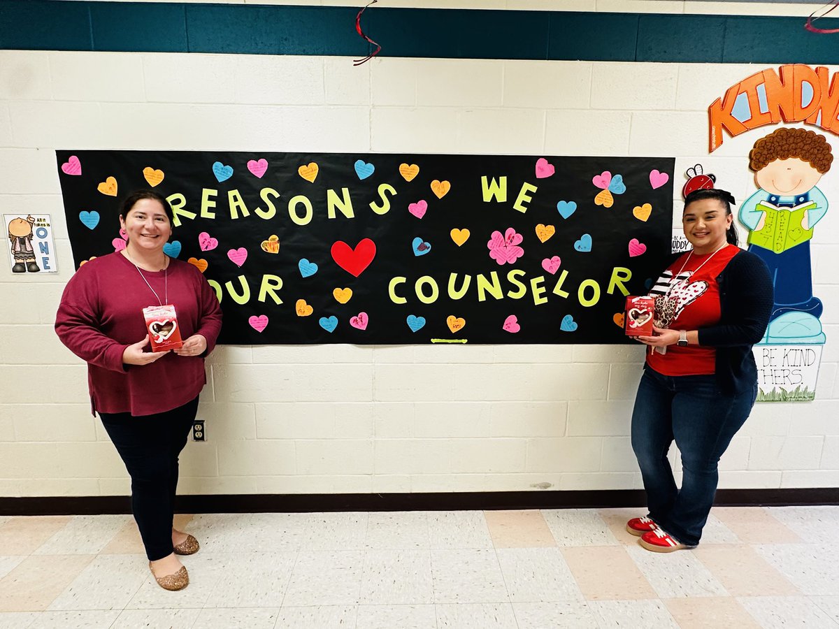 AguilarDLS's tweet photo. Kindergarten would like to give a huge shout out to our amazing Laureles Elementary Counselors for their dedication and hard work in supporting our students! 🎉🤩🙌🏼👏🏼 @MrsCGarcia_ @ysanchez15677 @VegaMairyn @LaurelesMustang https://t.co/fauUUs1hoA