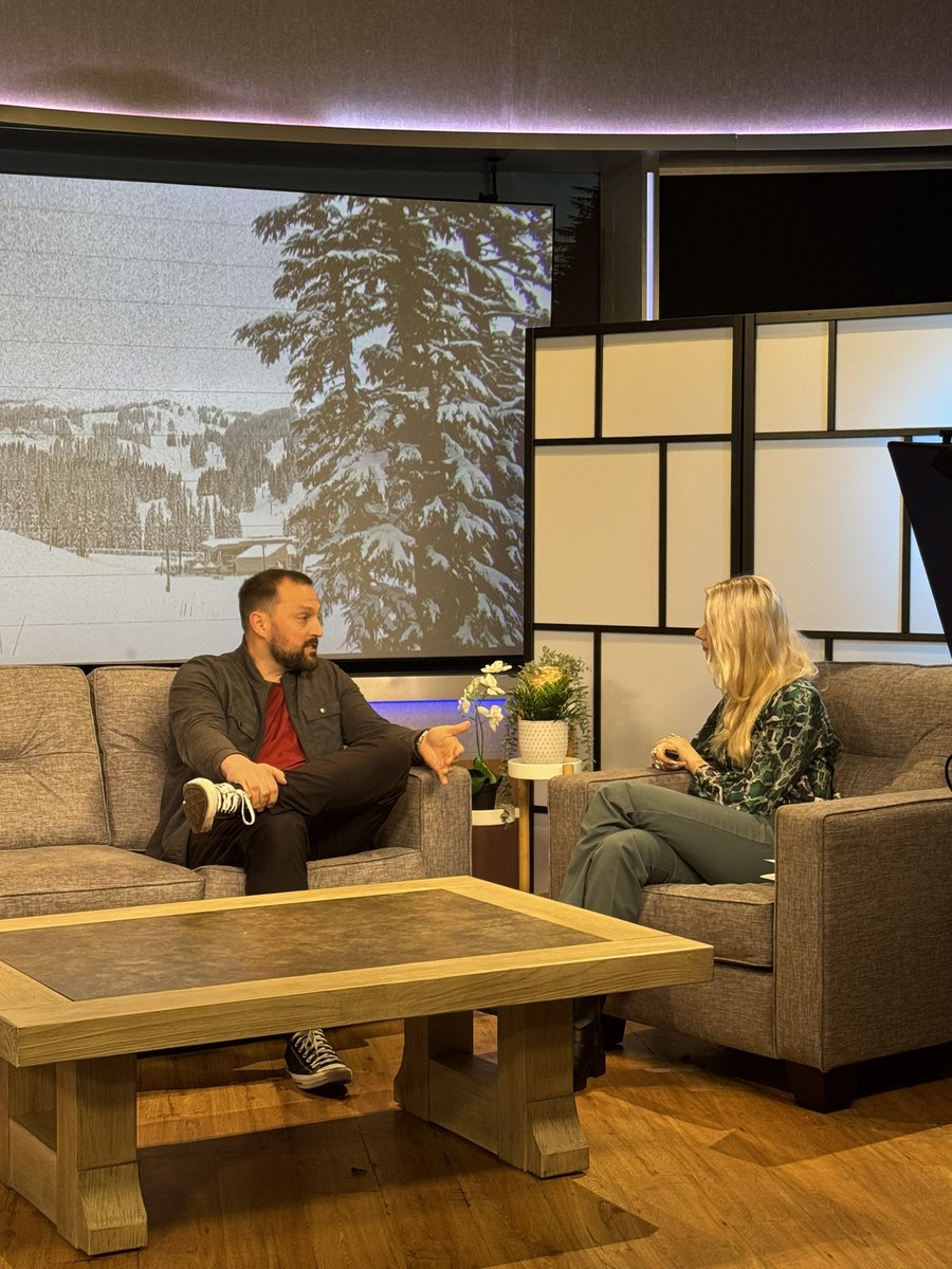 MrJacobEspi's tweet image. Had a good time talking about local media on @KOINNews this morning. 🙌