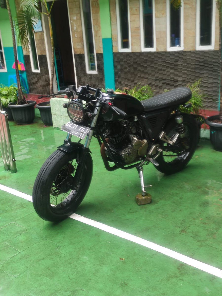 FOR SALE!
Brat-caffe, scorpio.
Plat B, ss lengkap
Pajak mati.

More info bisa DM aja yaaaa ✨