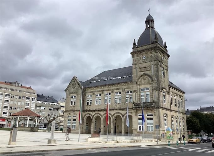 Polémica por la contratación de un Jefe de Prensa en el Ayuntamiento de A Estrada (Pontevedra)
forocompol.com/index.php/inst…
#politicaespañola #politicas #political #comunicacionpolitica #politicaldebate