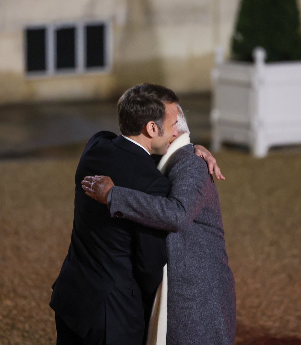 narendramodi's tweet image. Delighted to meet my friend, President Macron in Paris. @EmmanuelMacron
